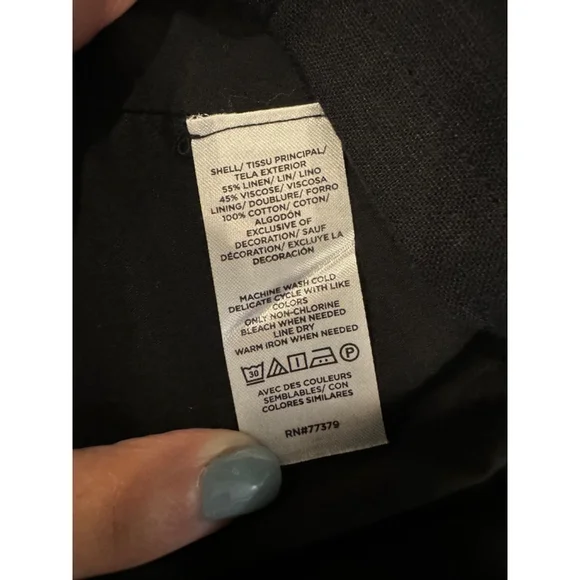 Ann Taylor Black Embroidered Sleeveless Top - Size XXS, NWT - Picture 10 of 12